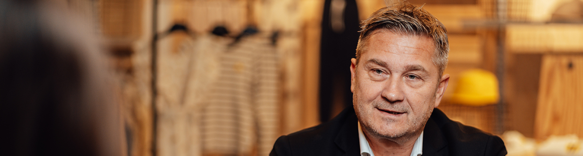 Mellby Gård Årsmagasin 2023 - Thomas Gustafsson-1400x375.jpg